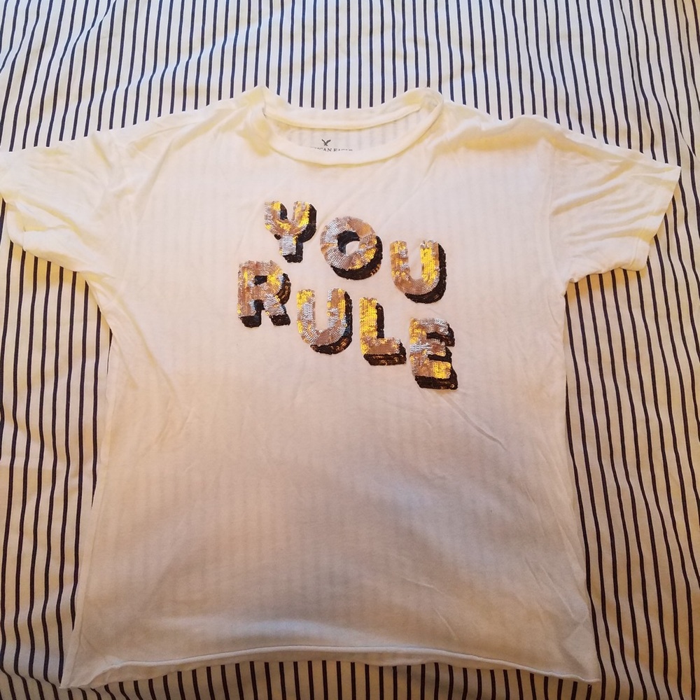 American Eagle super soft and cozy t shirt